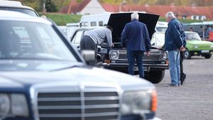 Programul Rabla pentru Autoturisme suferă modificări! „Primăriile vor da banii cash”. Când intră în vigoare măsurile