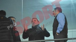 Hagi: "Se vede mâna lui Dorinel,** Dinamo este mai agresivă, mai penetrantă"