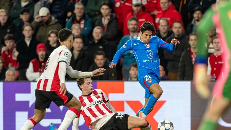 Reacția olandezilor după PSV – Atletico Madrid: l-au pus la zid pe fotbalistul care l-a ținut rezervă pe Dennis Man!