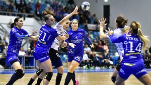 Accidentările îi dau mari bătăi de cap lui Bogdan Burcea înainte de dubla SCM Craiova - Tertnes Bergen: „Avem doar 30 la sută şanse de calificare”