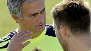 Scandalul din vestiarul Realul ia amploare!** Sergio Ramos vrea să plece de la Madrid din cauza lui Mourinho. Unde ar putea ajunge fundașul "albilor"