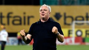 Ce a făcut Marius Șumudică imediat după ce a coborât de la lojă, la finele victoriei cu Alanyaspor. Jurnaliștii turci au rămas impresionați: „Se vede spiritul”
