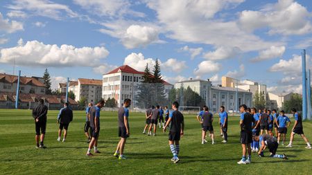 Criza ar putea "mătura" trei echipe din Liga I!** Cluburile care ar dispărea de pe prima scenă a fotbalului românesc! Printre ele, o LEGENDĂ‚