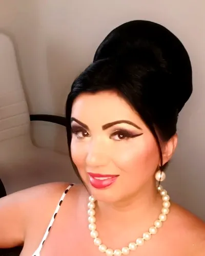 Adriana Bahmuțeanu, decisă să scape de kilogramele în plus. ”Dacă nu slăbesc 10 kilograme în cinstea lu' Corona, de mâine să-mi ziceți cuțu”