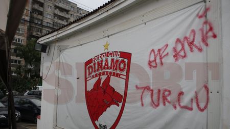 "Câinii" îl alungă pe Turcu de la Dinamo!