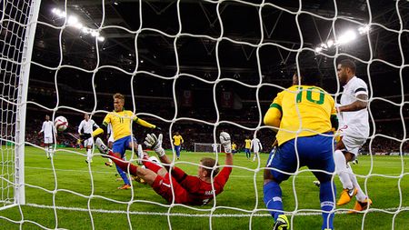 Neymar ar putea semna AZI cel mai tare contract din viața sa!** Cine îl vrea pe starul brazilian