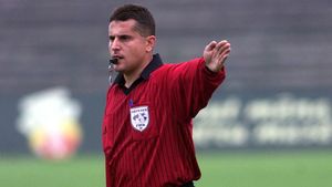 Dezvăluiri despre cazul "folcloristelor"! Ce li s-a oferit arbitrilor: "Erau patru fete îmbrăcate sumar, vaporos!"