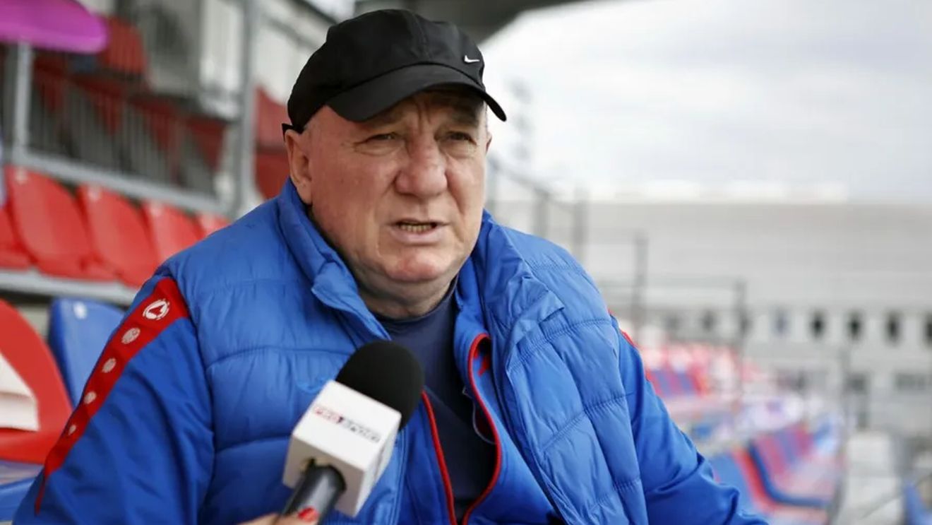 Adrian Bumbescu trage un mare semnal de alarmă: „La noi juniorii vin cu sticlele de cola și cornurile de ciocolată în geantă și vor să se facă fotbaliști. De unde materie primă?”