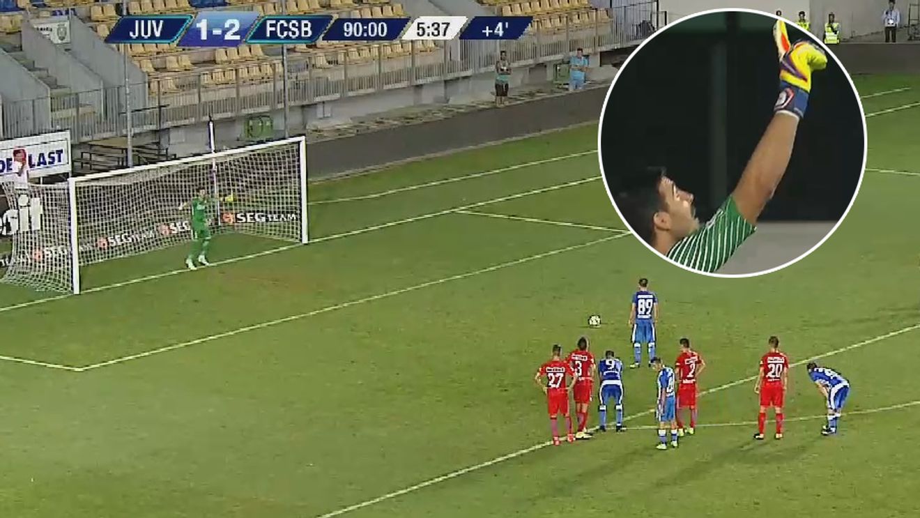 ABSOLUT JENANT! Cum a putut să execute Călințaru penalty-ul primit de Juventus în minutul 90+5 al meciul cu FCSB, la 1-2! A vrut să-l umilească pe Niță, dar s-a făcut de râs. Mijlocașul a fost bruscat de colegi