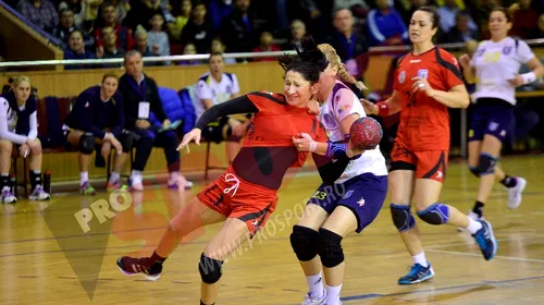 Restanțe tensionate în handbalul feminin. CSM București – Corona Brașov 27-27 și HCM Roman – HC Zalău 19-17
