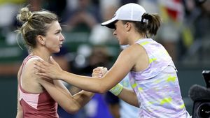 Gestul de la fileu care a trădat ostilitatea dintre Simona Halep şi Iga Swiatek. Ce au observat specialiştii de la Tennisuptodate între cele două, după meciul direct
