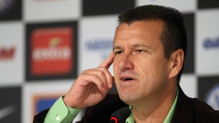 Dunga a preluat și conducerea echipei olimpice a Braziliei