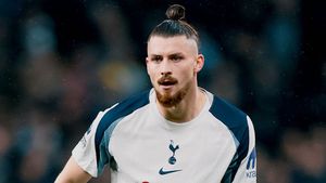 Britanicii l-au văzut pe Radu Drăgușin în Manchester United - Tottenham și au dat verdictul: „Singurul lucru bun într-un meci dezamăgitor!”