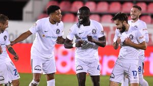 Clădirea blestemată: cum a ajuns coronavirusul să decimeze lotul lui Hagi! Gică Popescu lămurește situația: „Până să fie acțiunile de la loturile naționale nu am avut cazuri!” | EXCLUSIV