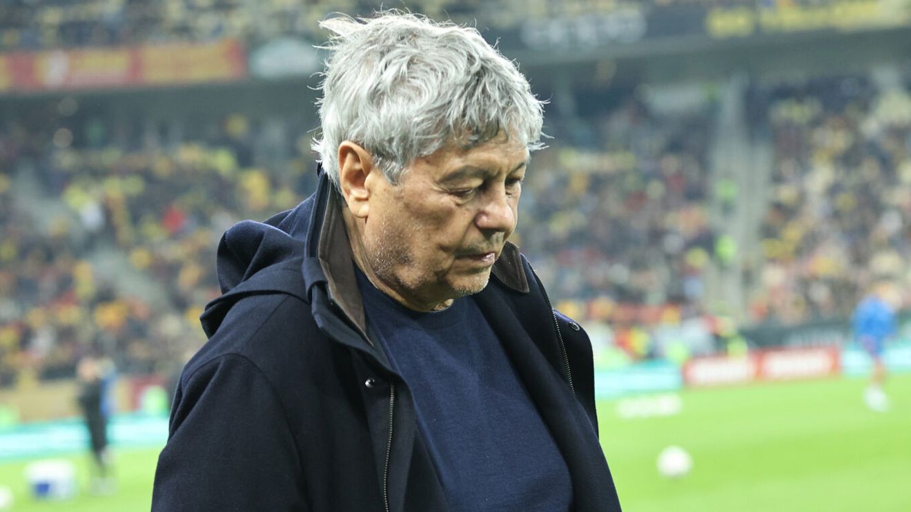 Bombele lui Mircea Lucescu pentru meciul cu Austria pot fi 3 fotbalişti care au împreună 106 ani. Doi au 35 de ani, unul are 36: „Joacă toți trei ca nişte flăcăi”
