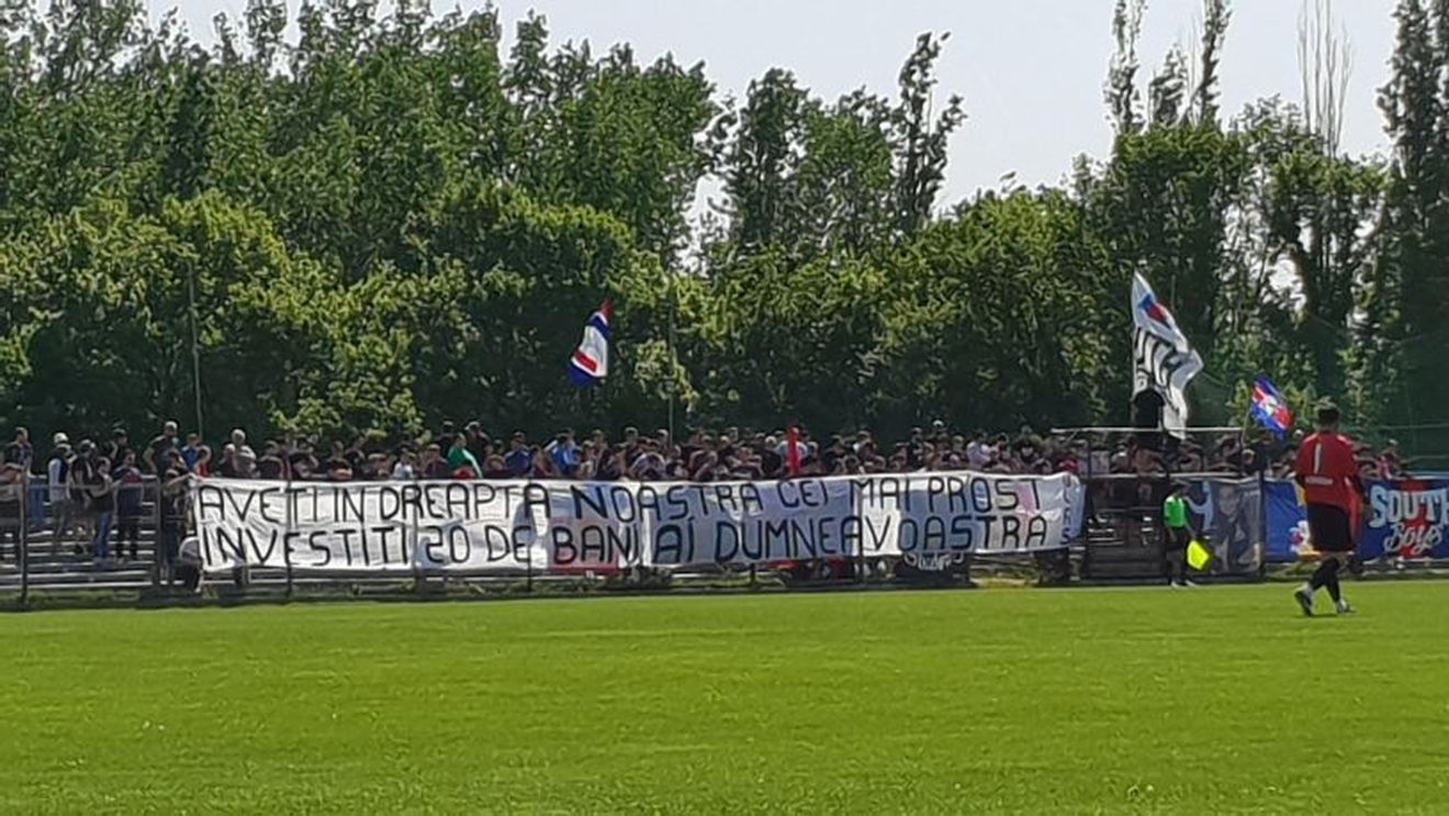 FOTO | Mesajul galeriei steliste pentru jandarmul "de 20 de bani" care a jignit un suporter!