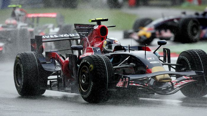 Să vină oamenii de la Toro Rosso!