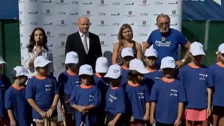 Două terenuri de tenis, inaugurate astăzi în București. Halep, prezentă la eveniment: "Sper ca acești micuți să devină mari campioni în viitor"