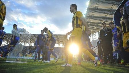 Petrolul, victorie după șapte etape!** "Începe să se vadă salvarea, pentru asta am venit" Avertismentul lui Mulțescu pentru Dinamo
