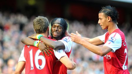 FOTO** Wenger va TURBA când va vedea poza asta! Cum s-a distrat Chamakh după meciul pierdut la QPR