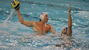 Kadar: "Noi suntem outsiderii"