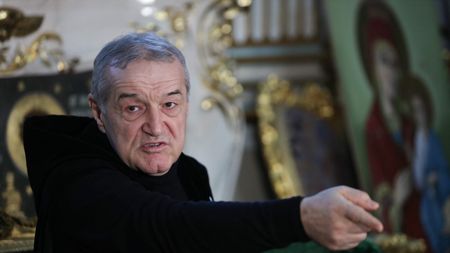 Cum i-a șocat Gigi Becali pe jucătorii de la FCSB la pauza meciului de la Ovidiu! Schimbările comandate de afacerist au stârnit revolta în vestiar. „De ce schimbăm? Mai bine jucăm așa!”