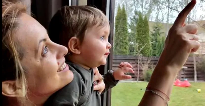 VIDEO / Bucurie mare pentru Simona Gherghe. Băiețelul ei a făcut primii pași!
