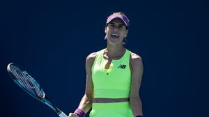 Sorana Cîrstea s-a trezit cu Daria Kasatkina lângă ea, pe teren, și tensiunea a ajuns la cote uriașe! Ce i-a spus rusoaica direct iubitei lui Ion Țiriac jr.