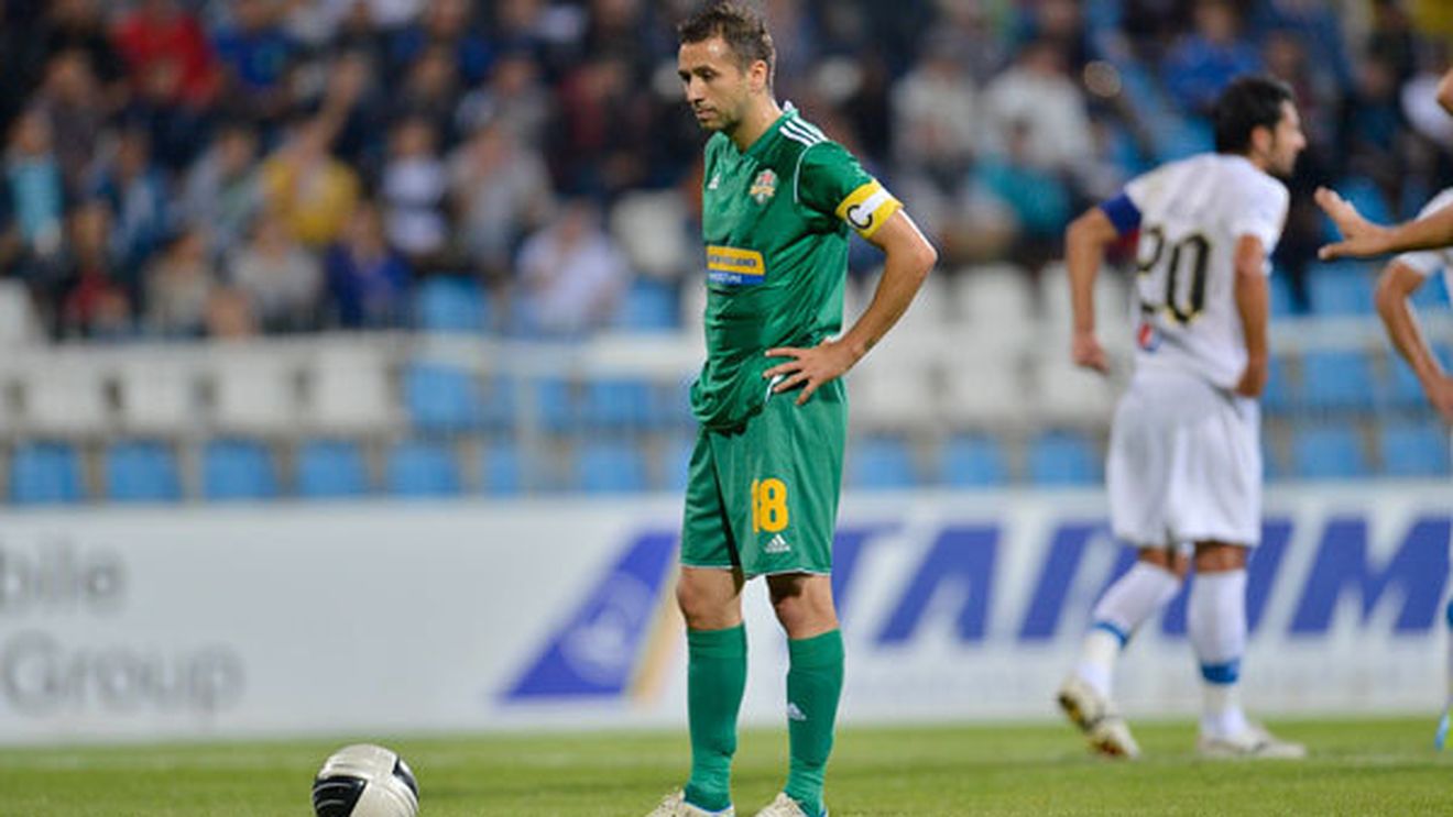 Cerut de fani la națională și pus la zid de Mircea Lucescu,** Sânmărtean rupe tăcerea