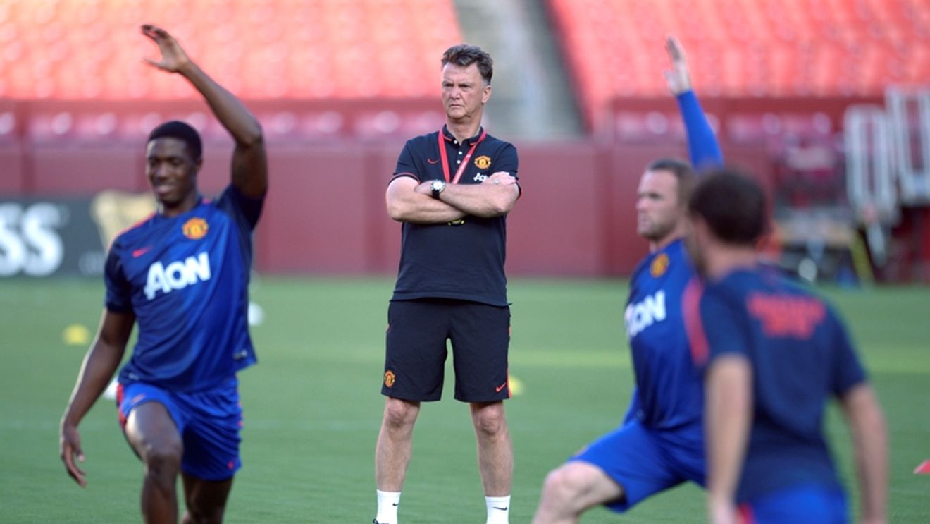 Exod la Manchester United? Van Gaal: "La finalul turneului de pregătire, voi discuta cu fiecare jucător în legătură cu viitorul său la club"