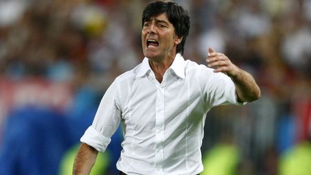 Low: "Ne luăm revanșa la Campionatul Mondial"