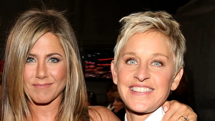 Jennifer Aniston și Ellen DeGeneres s-au sărutat în direct la TV
