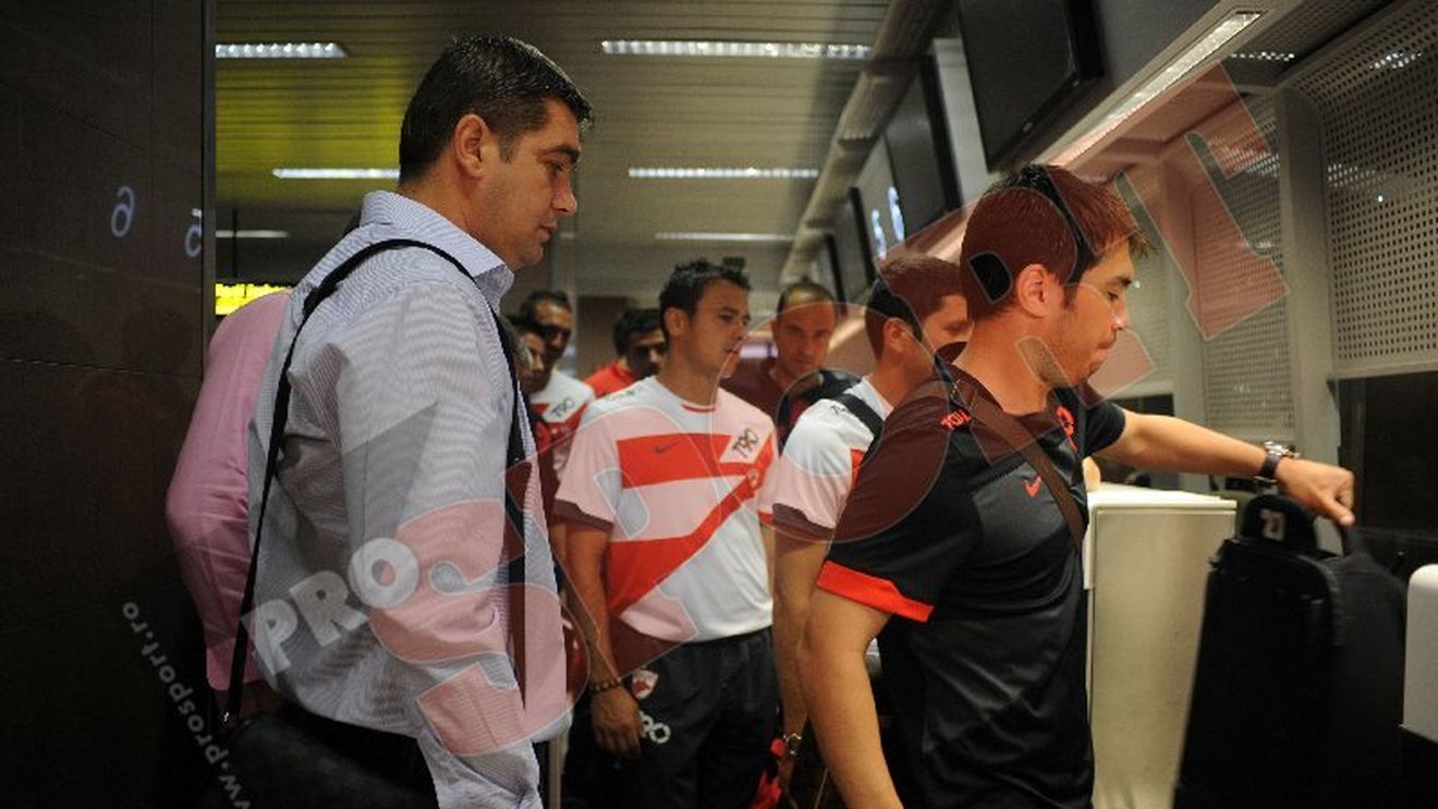 Dinamoviștii au ajuns în Austria!** VEZI lotul lui Ciobotariu și programul amicalelor