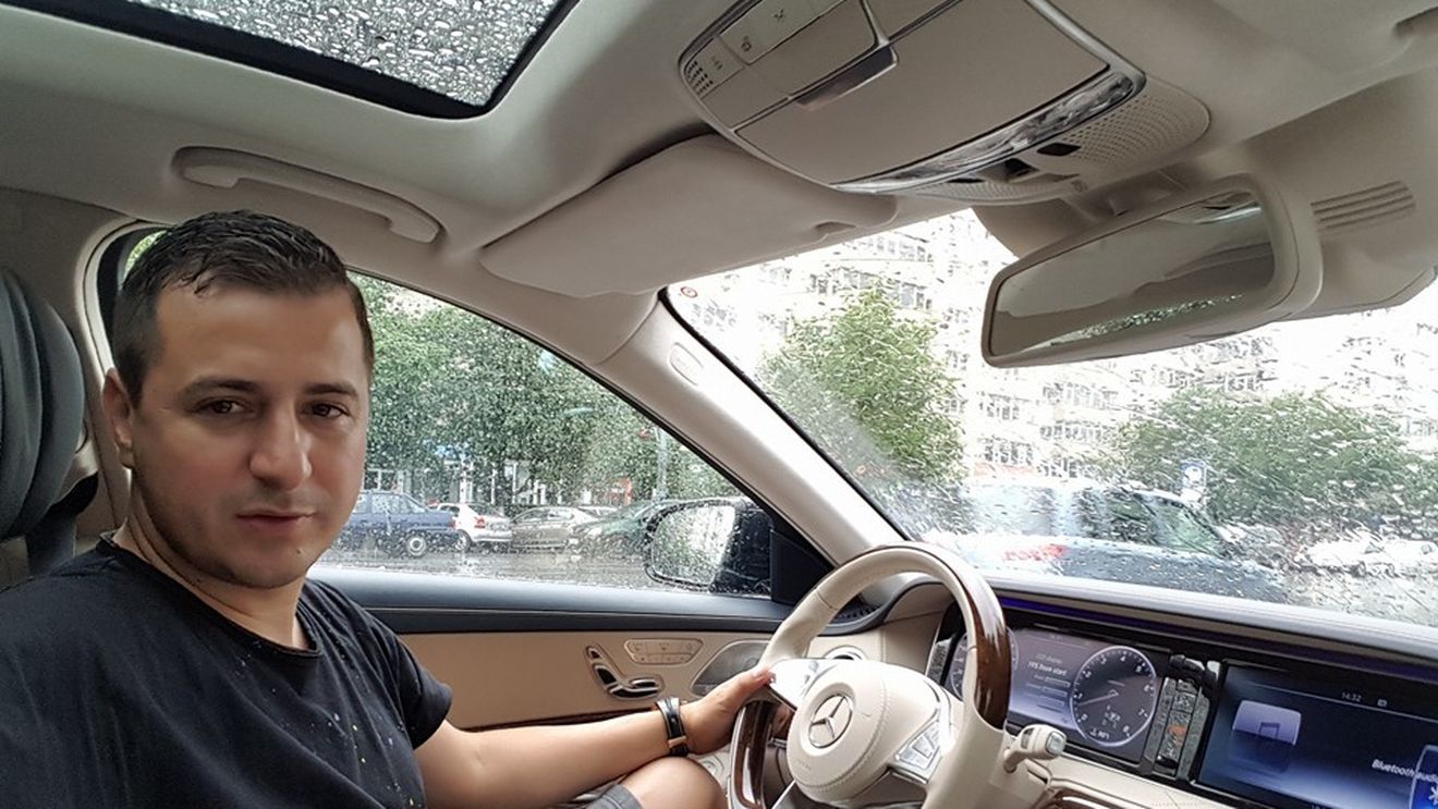 FOTO | Ianis Zicu amendat de Poliția Rutieră. Fotbalistul a făcut poze mașinii agenților și acuză: "E corect să fiu judecat de cineva cu defecțiuni și mai mari la sistemul de iluminare?"