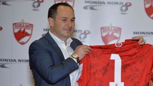 Clubul pe care trebuia să-l cumpere Ionuț Negoiță! A fost la negocieri, dar a ajuns la rivali: "A oferit bani de o cafea! L-am trimis la ei, din nefericire pentru dinamoviști"
