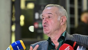Gigi Becali a decis deja ce fotbalist o să dea afară în vară, deși abia a semnat cu FCSB: „Nu-i mai prelungesc”