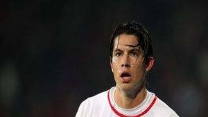 United i-a găsit înlocuitor lui Evra: un costarican anonim care costă doar 2 milioane de lire!