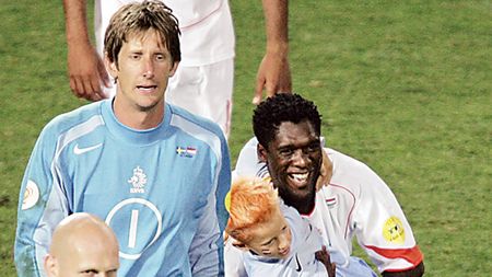 Van der Sar: "Seedorf merita să fie la Euro"