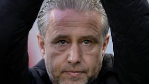 Rămâne sau nu Laurențiu Reghecampf la Universitatea Craiova? „Dacă aș fi pentru un minut Mihai Rotaru aș face asta” | VIDEO EXCLUSIV ProSport Live