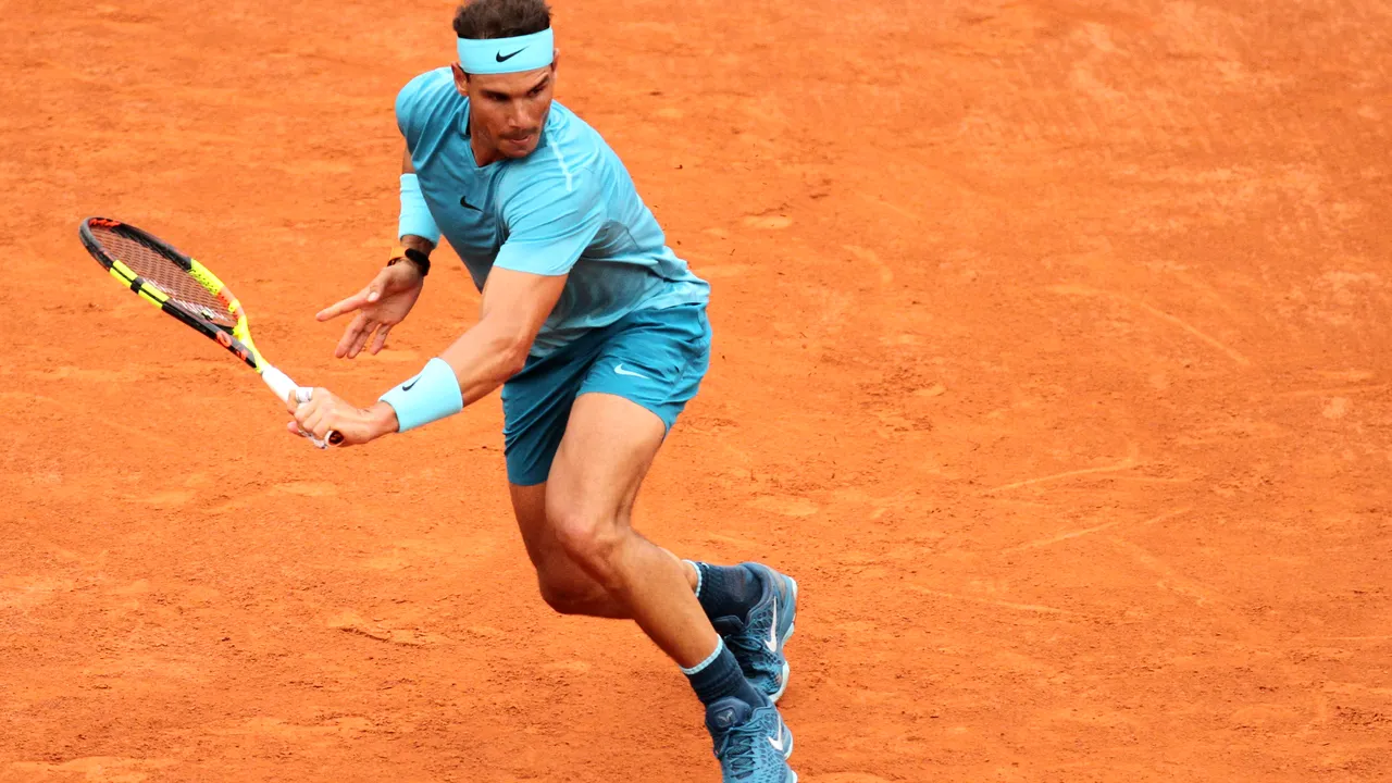 UndÃ©cima in the air! Nadal începe cursa pentru al 11-lea trofeu la Roland Garros punând pe tabelă un prim număr 11: patru mingi de set anulate lui Bolelli, test de rezistență împotriva scurtelor și trei ore petrecute pe teren de #1 mondial. Corespondență din Paris