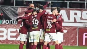 Fanii Rapidului au fost ascultați! Noul crainic și-a făcut debutul la meciul cu Voluntari, după ce fostul announcer a supărat galeria giuleșteană