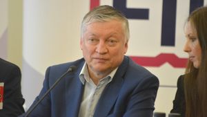 Anatoli Karpov a căzut pe scările Dumei de Stat și se află în comă! Cele trei variante luate în calcul