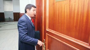 Cristi Borcea lămurește implicarea sa in dosarul "Mită pentru arbitri":** "Era să-l bat pe Vasile Avram, noroc că mi-a dat Xanax 'nea Mitică"