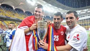 EXCLUSIV | A adus trofee în "Ștefan cel Mare" și povestește cum a ajuns la prima echipă a Stelei: "Domne, vreau să mi-l aduci pe copilul ăla". Ce antrenor l-a promovat 