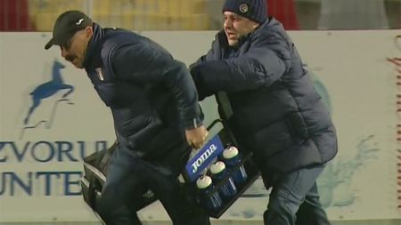 Șumudică a explicat de ce l-a pus la pământ pe medicul Astrei: "Am crezut că Lovin și-a rupt tibia și doctorul aștepta. Ce să aștepte? Moare ăla, așa ați așteptat și la Ekeng și și-a dat ăla viața"