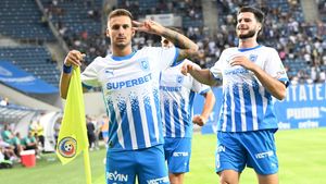 Universitatea Craiova - FC Argeș 3-1, în etapa 2 din Superligă. Oltenii lui Mirel Rădoi au trecut peste coșmarul trăit la Arad și bifează primul succes în noul sezon