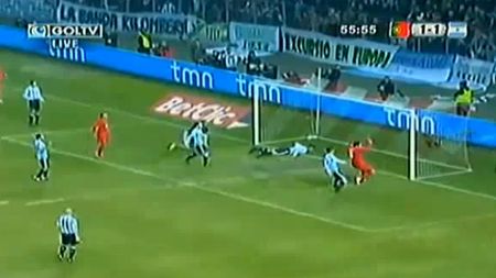 VIDEO** Hugo Almeida, ratare de "cascadorii râsului": a tras pe lângă din 2 metri!