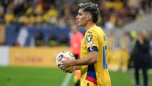 „Bestia” Ianis Hagi. Imagini spectaculoase cu fiul „Regelui”, care s-a făcut un pachet de mușchi în Turcia