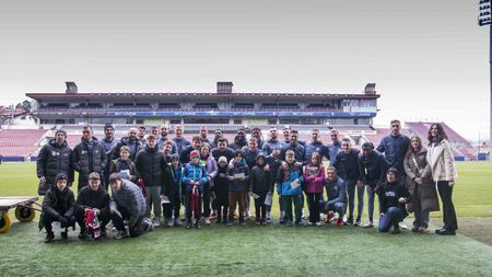 Inedit! Mario Camora și Vasile Mogoș, luați la întrebări de micuții fani ai CFR Cluj: Când ar putea echipa din Gruia să câștige Liga Campionilor sau ce fotbalist le-ar plăcea să întâlnească. VIDEO