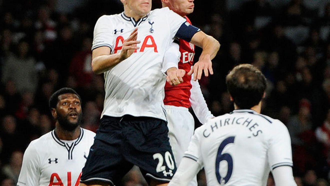 Ultima oră. Transferul care îl bucură pe Chiricheș. Anunțul făcut de presa din Anglia